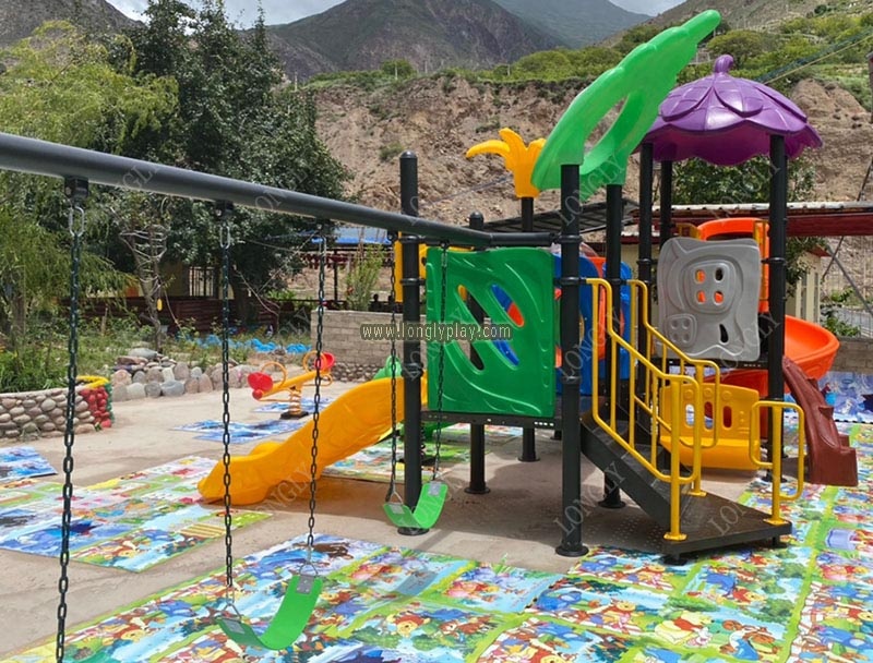 LLDPE多機能キッズスライド（スイング付き）庭、住宅、学校 - Kids Outdoor Swing And Slide のレビューと価格